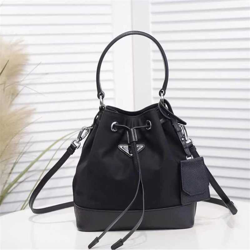 Hanghhangbag Luxury Designer Fashion Hand Handbag Handbags Backpack Wallet Purse Shoulder Crossbody Tote Bags Mini Bag Nylon Handbag.Hi
Hanghhangbag Luxury Designer Fashion Hand Handbag Handbags Backpack Wallet Purse Shoulder Crossbody Tote Bags Mini Bag Nylon Handbag.Hi