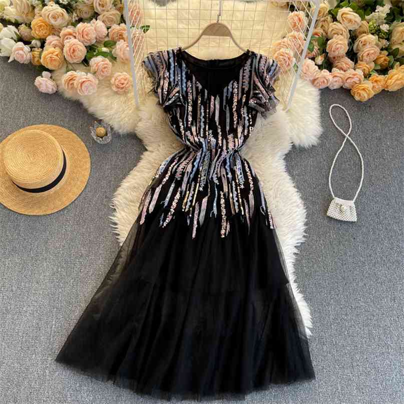 Women Fashion Embroidery Flower Ruffled V-neck High Waist Slimming Stitching Sequin Gauze A-line Dress Elegant Vestidos R503 210527