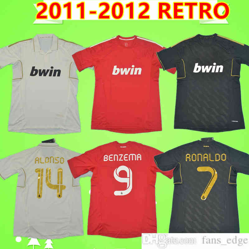 Ronaldo Higuain Benzema Kaka Pepe Sergio Ramos 2011 2012 Real Madrid retro soccer jersey 11 12 vintage football shirt top uniform third red black white, Retro 2011 2012
Ronaldo Higuain Benzema Kaka Pepe Sergio Ramos 2011 2012 Real Madrid retro soccer jersey 11 12 vintage football shirt top uniform third red black white, Retro 2011 2012