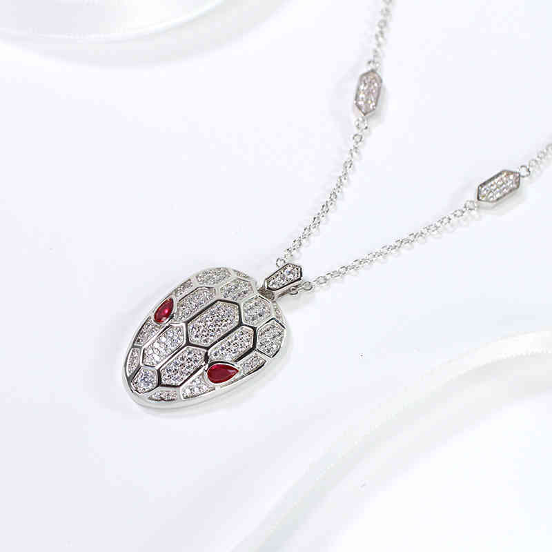 Snake Head Necklace Micro Inlaid Zircon Gold-plated Personality Exaggerated Shaped Women's Clavicle Chain