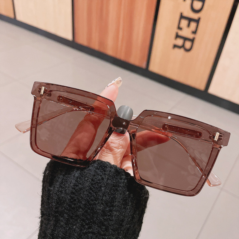 2021 Vintage Square Oversides Black Sunglasses Female Fashion Elegant Luxury Classic Dark Blue Boys Sun Glasses UV400
2021 Vintage Square Oversides Black Sunglasses Female Fashion Elegant Luxury Classic Dark Blue Boys Sun Glasses UV400