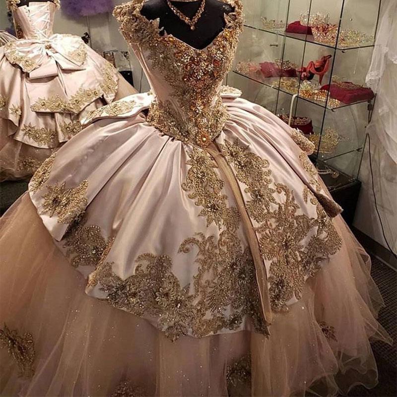 Rose Pink Beads Quinceanera Dresses luxury Appliques Ball Gown Sparkly Sweet 16 Year Princess For 15 Years vestidos de
