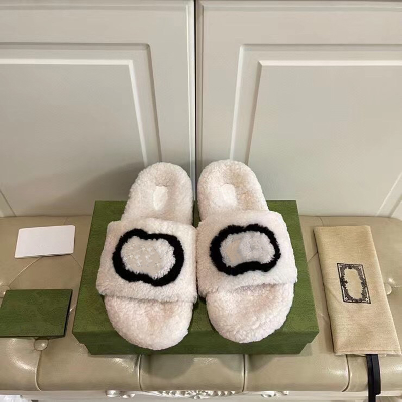 Women Wool Sandals Luxurys Designers Shoes Genuine Leather Slipper Lady Flat Shoe Rubber Bottom with Box, Black
Women Wool Sandals Luxurys Designers Shoes Genuine Leather Slipper Lady Flat Shoe Rubber Bottom with Box, Black