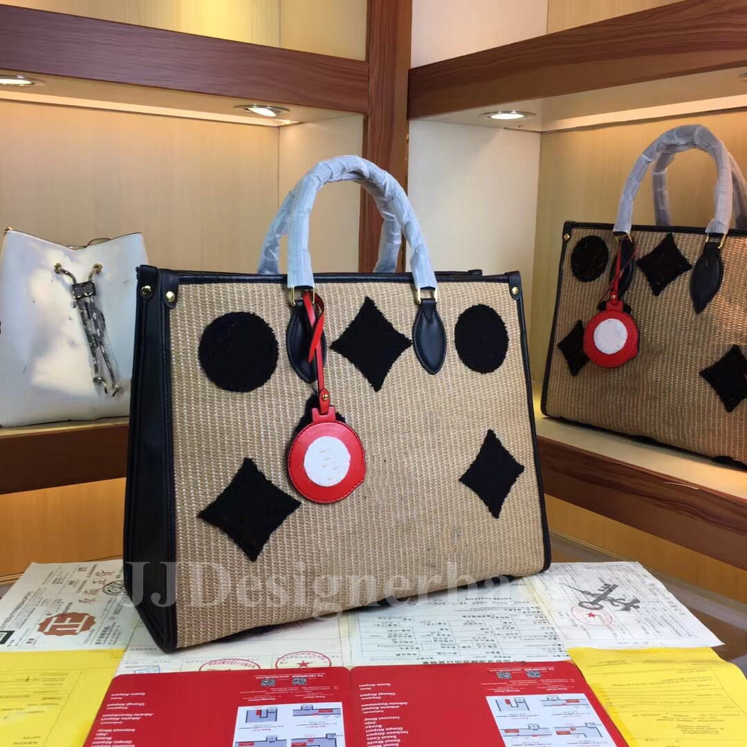 2021 Top quality ONTHEGO Series Bags handbag designers Soft cashmere women's large duplex printing designer tote bag, Red old flower+letter
2021 Top quality ONTHEGO Series Bags handbag designers Soft cashmere women's large duplex printing designer tote bag, Red old flower+letter