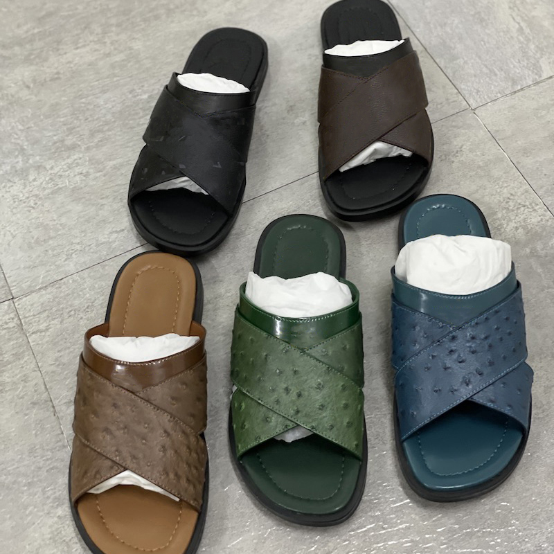 Mens designer sandal foch mules Black Flowers Slipper rich ostrich leather Summer Fashion Flip Flop with box Large size US12 NO282, Color 3 all black
Mens designer sandal foch mules Black Flowers Slipper rich ostrich leather Summer Fashion Flip Flop with box Large size US12 NO282, Color 3 all black