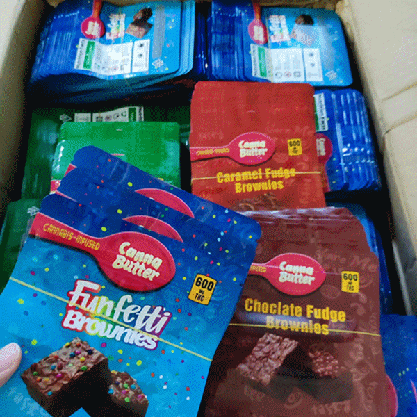 600MG INFUSED brownie bites EDIBLES PACKAGING MYLAR BAGS red velvet chewy caramel funfetti brownies chocolate 2021
600MG INFUSED brownie bites EDIBLES PACKAGING MYLAR BAGS red velvet chewy caramel funfetti brownies chocolate 2021