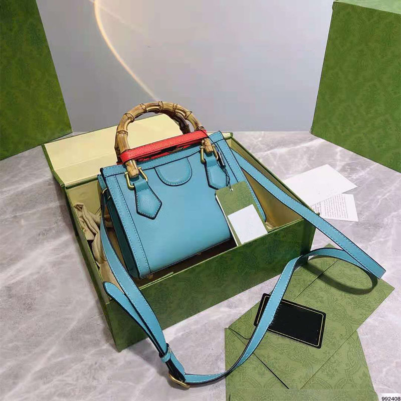 2021 Classic designers Diana Bamboo handbags Fashion Female Square Bag Genuine Leather Ladies purses New pochette
2021 Classic designers Diana Bamboo handbags Fashion Female Square Bag Genuine Leather Ladies purses New pochette