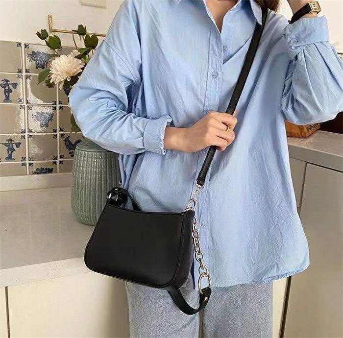 designers duffel bags 45cm 55cm luxury large capacity travel sale women men genuine leather shoulder fashion bag carry rivets with lock head
designers duffel bags 45cm 55cm luxury large capacity travel sale women men genuine leather shoulder fashion bag carry rivets with lock head