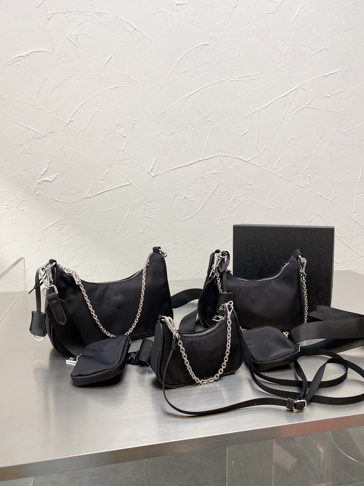 Designer Bag Woman's Crossbody Bags Luxury high quality Stylish Classic 3-in-1 Tote Nylon Waterproof Fabric 3 Colors 3 Sizes To Choose From Handbag, Beige
Designer Bag Woman's Crossbody Bags Luxury high quality Stylish Classic 3-in-1 Tote Nylon Waterproof Fabric 3 Colors 3 Sizes To Choose From Handbag, Beige