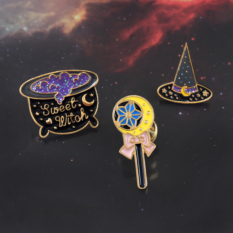 Creative Cartoon Halloween SWEET WITCH Magic Potion Hat Wand Brooch Pins Funny Letter Alloy Enamel Brooches for Boys Girls Gift Badges Denim Shirt Pin
Creative Cartoon Halloween SWEET WITCH Magic Potion Hat Wand Brooch Pins Funny Letter Alloy Enamel Brooches for Boys Girls Gift Badges Denim Shirt Pin