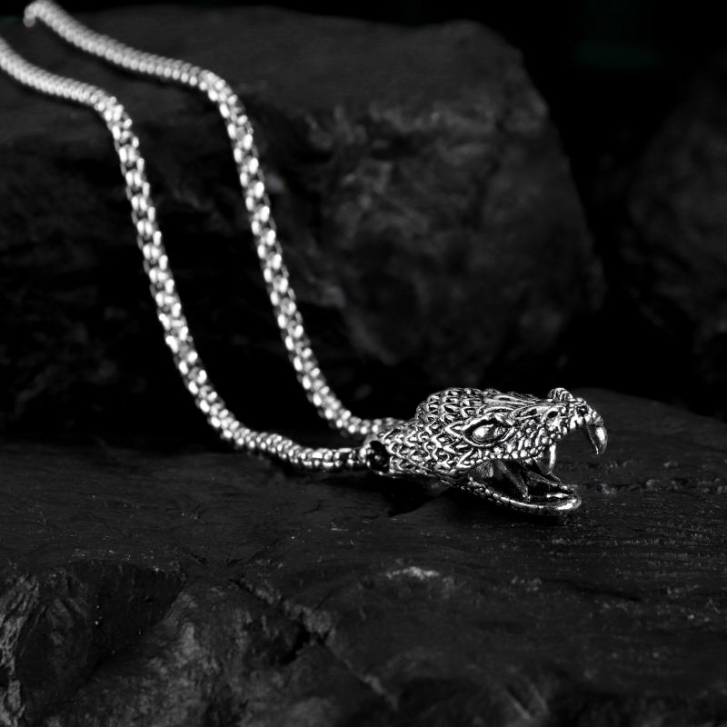 Pendant Necklaces Stainless Steel Chain Retro Fashion Lifelike Large Snake Python Head Necklace Men And Women Boy Boyfriend Jewelry Gift
Pendant Necklaces Stainless Steel Chain Retro Fashion Lifelike Large Snake Python Head Necklace Men And Women Boy Boyfriend Jewelry Gift
