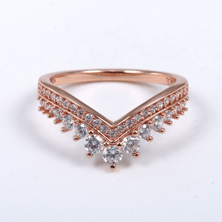 Rose gold CZ diamond princess wishing ring set suitable for Pandora European style 925 sterling silver ladies and girls wedding crown rings
Rose gold CZ diamond princess wishing ring set suitable for Pandora European style 925 sterling silver ladies and girls wedding crown rings