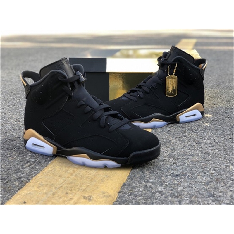 Shoes 6 Defining Moments Basketball CT4954-007 Men Sport Sneakers Gold Hangtag US 7-13.5, Black
Shoes 6 Defining Moments Basketball CT4954-007 Men Sport Sneakers Gold Hangtag US 7-13.5, Black