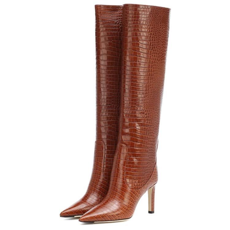 Women's leather boots, fashionable crocodile embossing sleeve, square heel point, size: 34-48, brown, Black
Women's leather boots, fashionable crocodile embossing sleeve, square heel point, size: 34-48, brown, Black