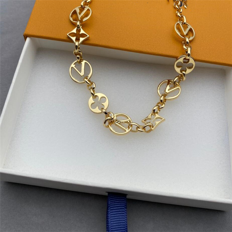 Europe America Fashion Jewelry Sets Lady Women Hollow Out V Initials Forever Young Necklace Bracelet Sets
Europe America Fashion Jewelry Sets Lady Women Hollow Out V Initials Forever Young Necklace Bracelet Sets