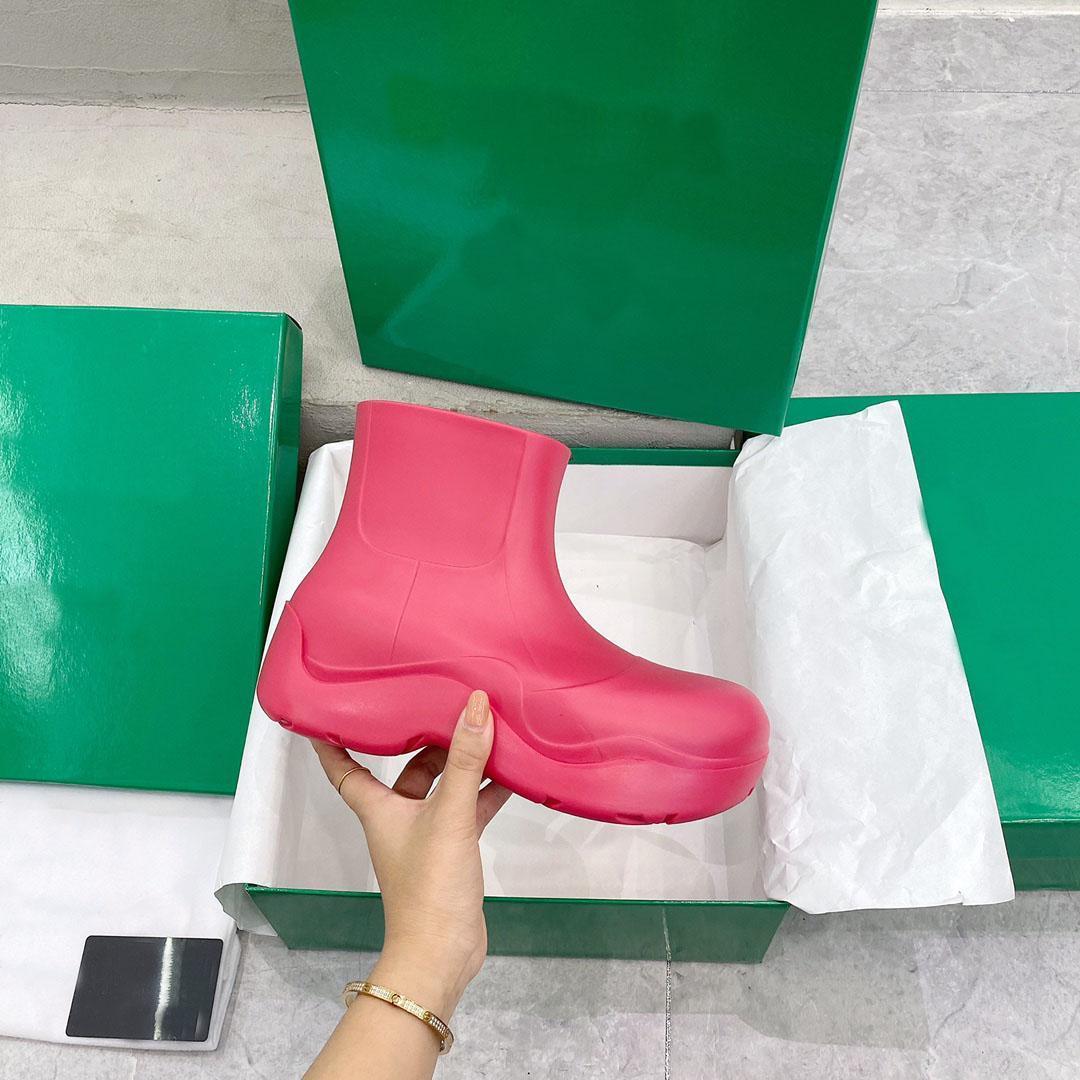 BOTTEGAVENETAWomen Walking Ankle Rain Boots Rubber Waterproof PUDDLE Shoes Ladies Casual Thick Bottom Short Boot Candy Color FJw, Color 4
BOTTEGAVENETAWomen Walking Ankle Rain Boots Rubber Waterproof PUDDLE Shoes Ladies Casual Thick Bottom Short Boot Candy Color FJw, Color 4