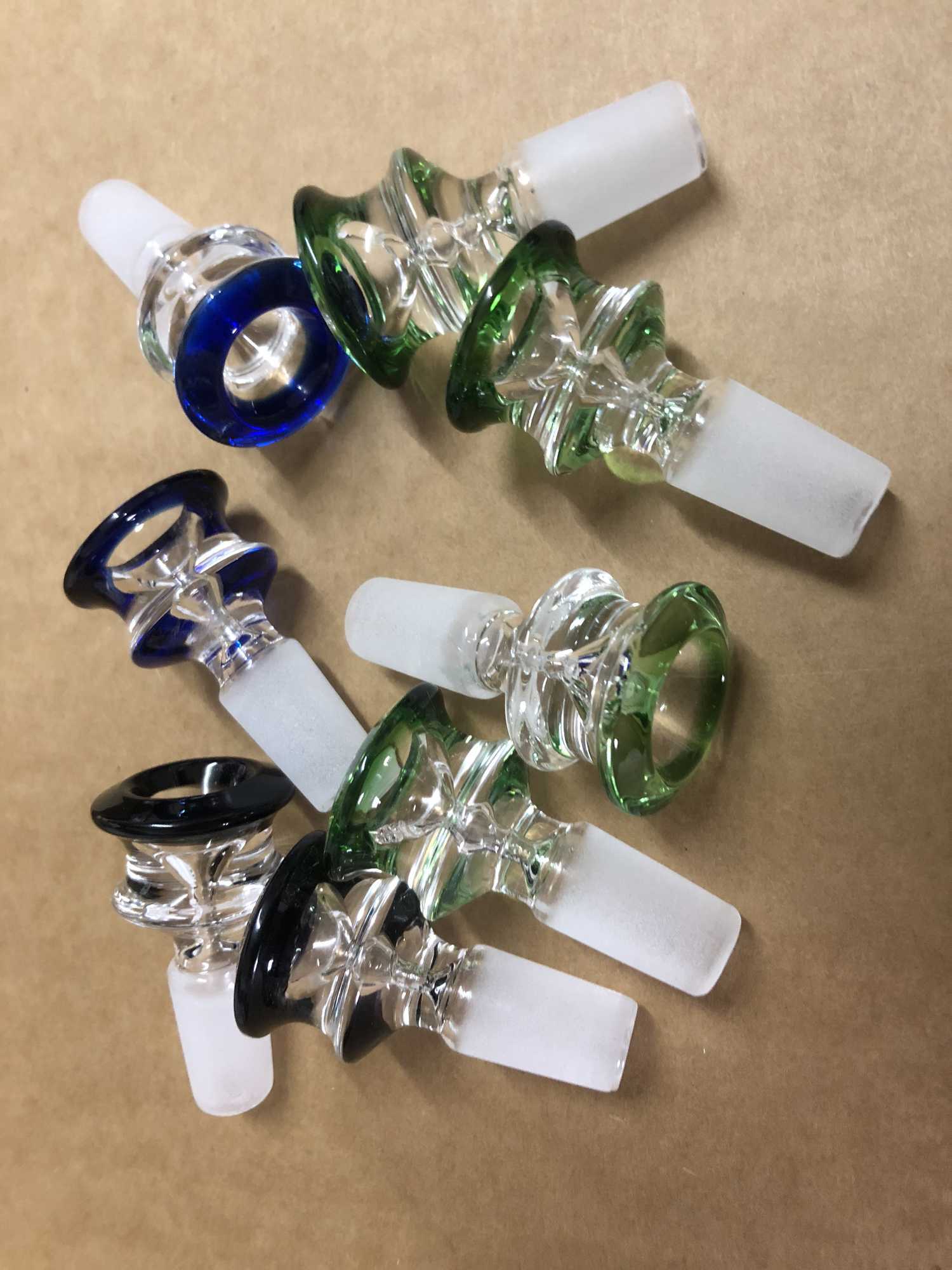 bowl joint Piranha mm Colorful glass 14 18 nail for dry herb Accessories bongs water pipes Random color
bowl joint Piranha mm Colorful glass 14 18 nail for dry herb Accessories bongs water pipes Random color