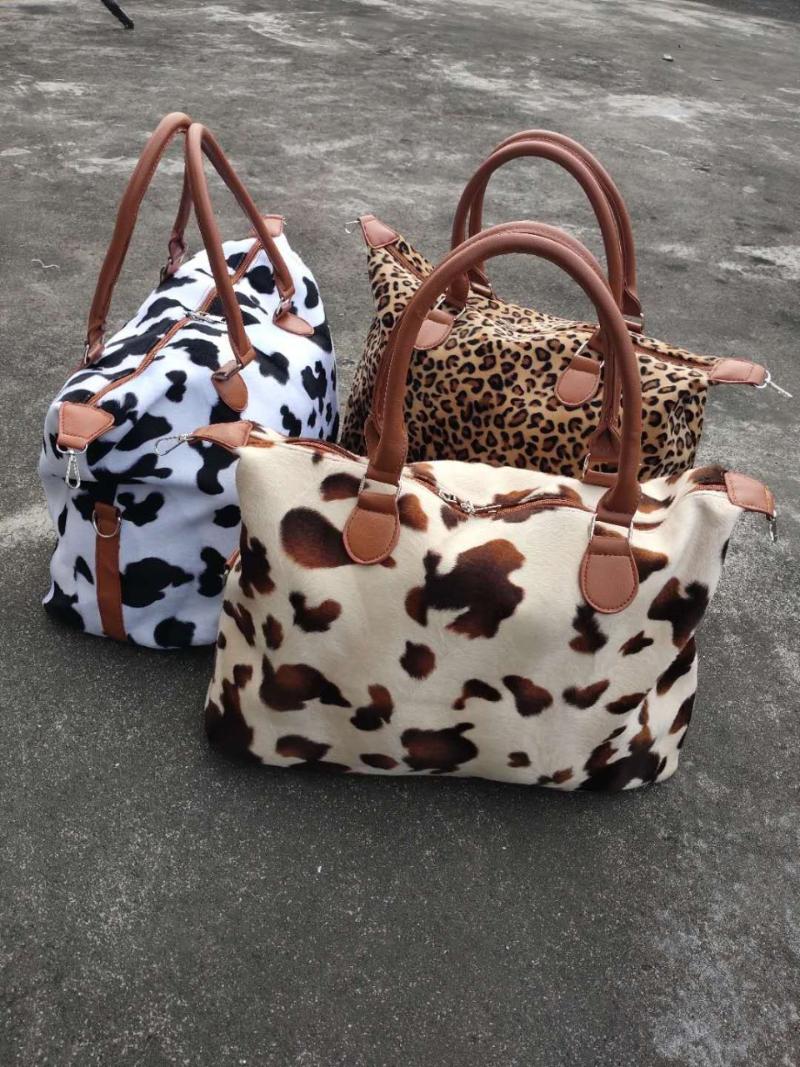 Women's Bag 2021 Female Handbag Travel Cows Leopard Print Short Distance Duffel Bags
Women's Bag 2021 Female Handbag Travel Cows Leopard Print Short Distance Duffel Bags