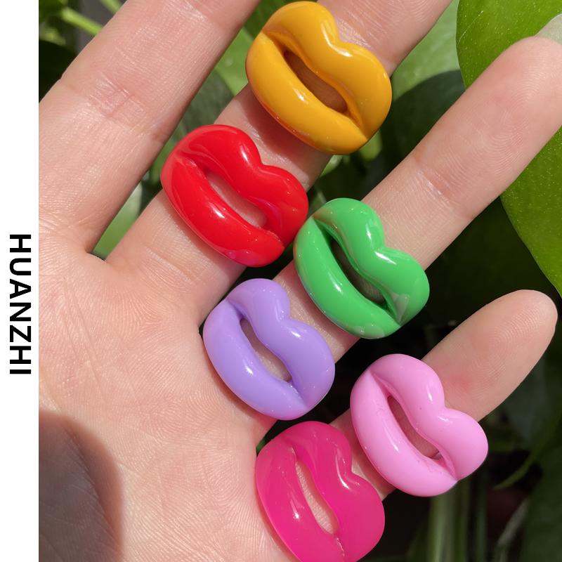 Cluster Rings Summer Trendy Punk Red Lips Shape Resin Finger Mouth Lip Acrylic Colorful Ring For Women Girls Jewelry HUANZHI 2021
Cluster Rings Summer Trendy Punk Red Lips Shape Resin Finger Mouth Lip Acrylic Colorful Ring For Women Girls Jewelry HUANZHI 2021