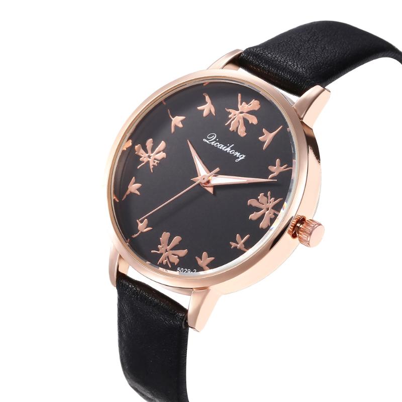 Wristwatches 2021 Luxury Fashion Women Watch Women's Watches Pattern Flowers Imitation Leather Strap Quartz Wrist Ladies Dress, White
Wristwatches 2021 Luxury Fashion Women Watch Women's Watches Pattern Flowers Imitation Leather Strap Quartz Wrist Ladies Dress, White