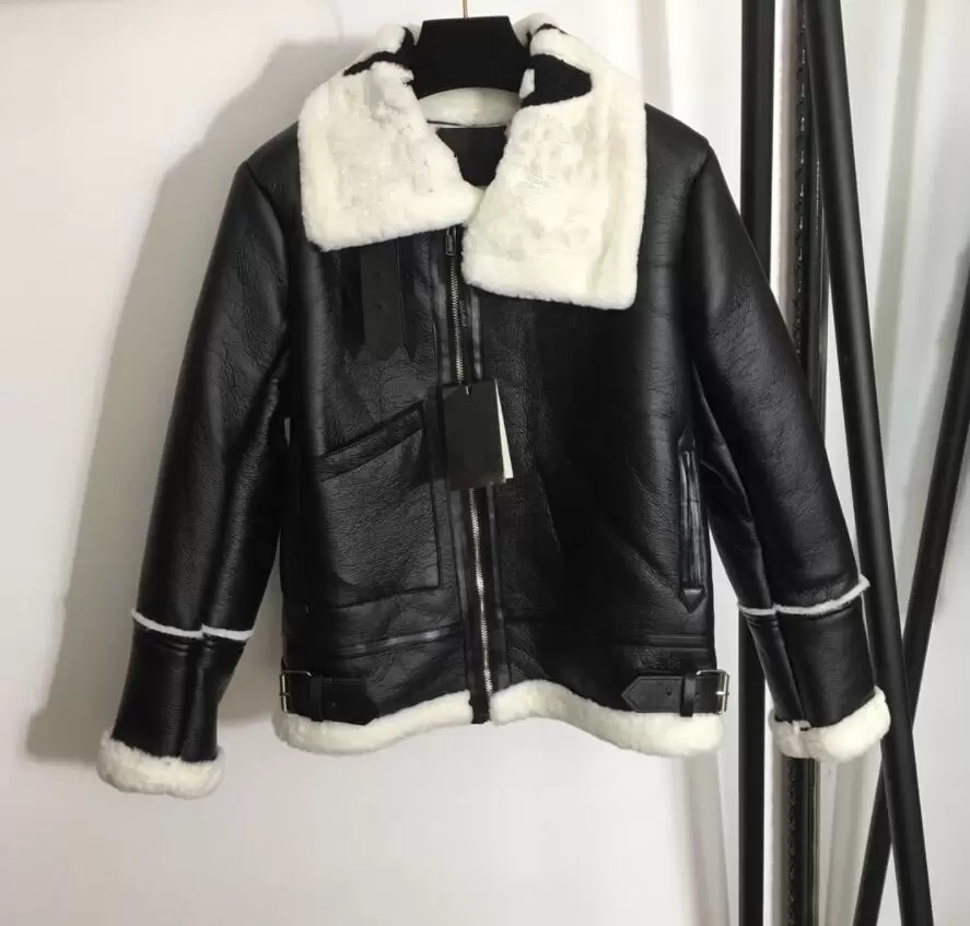 Leather And Faux Lamb Fur Collar Stitching High Quality Coat Down Jacket Plus Velvet To Keep Warm, Extra shipping cost
Leather And Faux Lamb Fur Collar Stitching High Quality Coat Down Jacket Plus Velvet To Keep Warm, Extra shipping cost