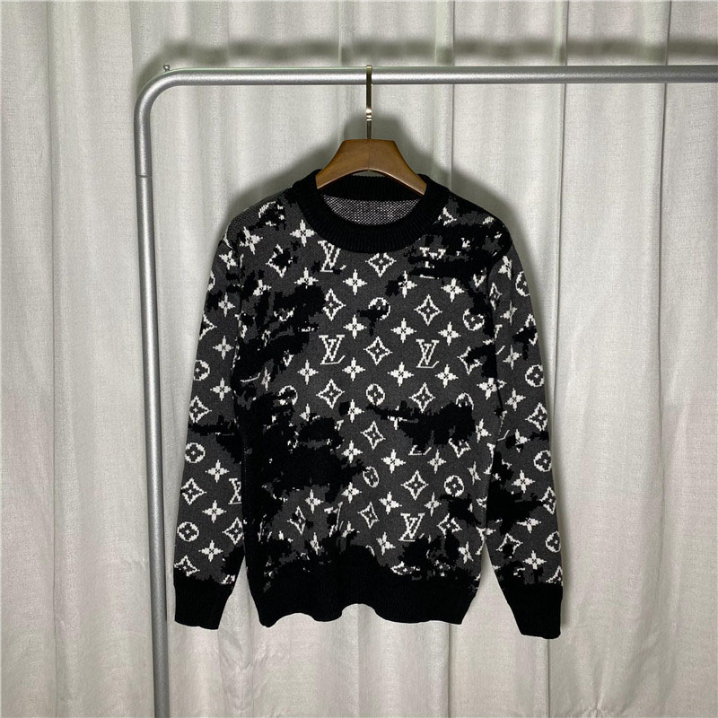 2021 Men's knit pullovers designer Sweater Men O-neck Casual knitting Jumpers Sweaters Mens Long Pullovers Famous Women sweater S-2XL, White;black
2021 Men's knit pullovers designer Sweater Men O-neck Casual knitting Jumpers Sweaters Mens Long Pullovers Famous Women sweater S-2XL, White;black