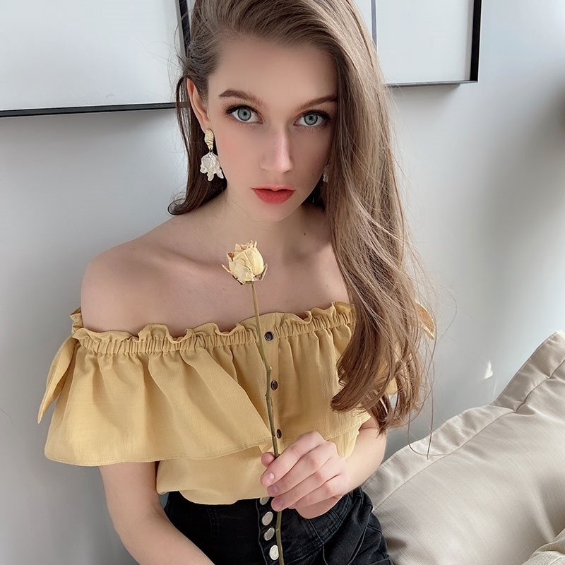 Dabuwawa Sweet Off Shoulder Chiffon Blouse Women Sexy Solid Ruffle Slash Neck Button Front Short Shirts Female DT1BCF002 210520