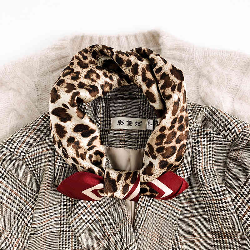 Luxury Brand Leopard 100% Natural Satin Real Silk Scarf Women Shawls Wraps Ladies Foulard Femme Bandana Hijab Pashmina Scarves
Luxury Brand Leopard 100% Natural Satin Real Silk Scarf Women Shawls Wraps Ladies Foulard Femme Bandana Hijab Pashmina Scarves