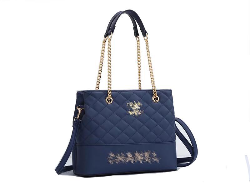 Famous New Luxury Brand Ladies Fashion Shoulder Bag Designer Tote Chain Letter Print Messenger Bag Portable Wallet European and American All-match#11
Famous New Luxury Brand Ladies Fashion Shoulder Bag Designer Tote Chain Letter Print Messenger Bag Portable Wallet European and American All-match#11