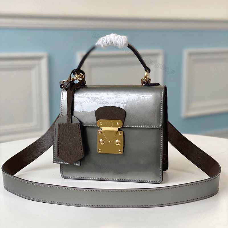 Bags Cross Body High spring street handbag S-shaped lock embossing paint leather shoulders ladies pockets Messenger cot canvas 17cm l149, M90375
Bags Cross Body High spring street handbag S-shaped lock embossing paint leather shoulders ladies pockets Messenger cot canvas 17cm l149, M90375