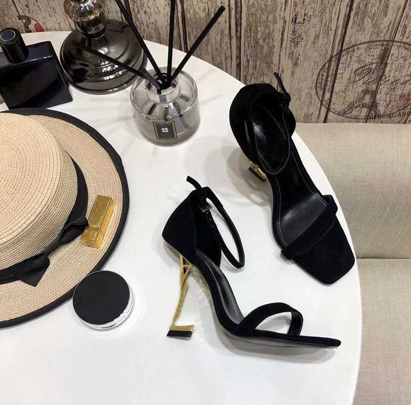 Classics Women shoes heels Golden Gold Sandals fashion Beach Thick bottom Dress Shoe Alphabet lady Sandal Leather High heel size 35-41, Black
Classics Women shoes heels Golden Gold Sandals fashion Beach Thick bottom Dress Shoe Alphabet lady Sandal Leather High heel size 35-41, Black