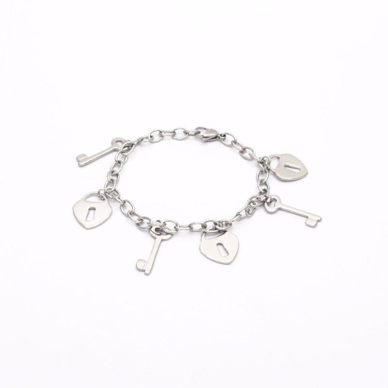 Charm Bracelets 2021 Coming Trendy Punk Style Silver Color Key Shape Stainless Steel Bracelet Simple For Person Br041160
Charm Bracelets 2021 Coming Trendy Punk Style Silver Color Key Shape Stainless Steel Bracelet Simple For Person Br041160