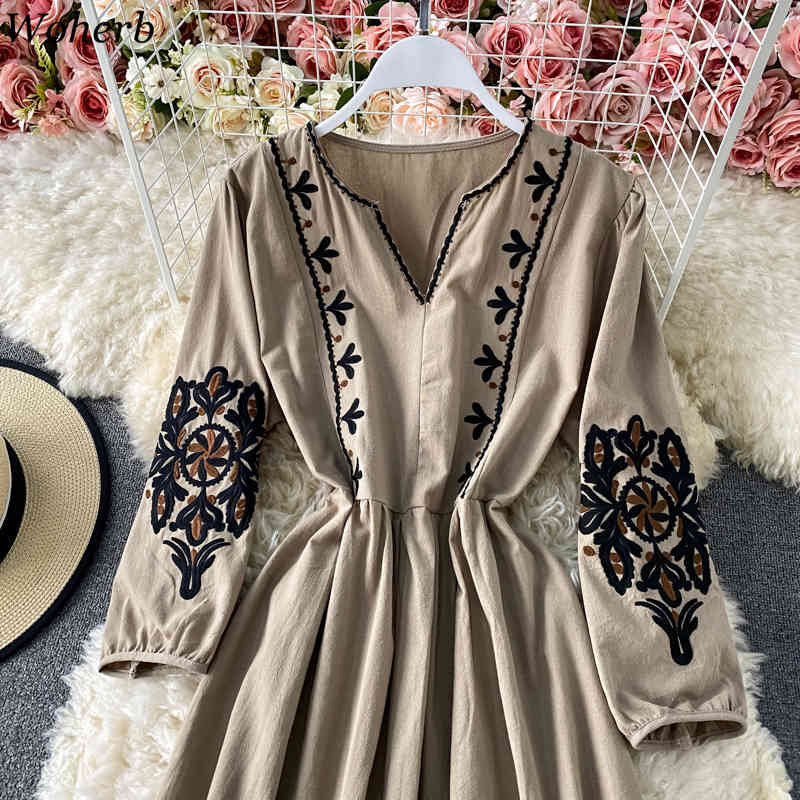 Vintage Vestidos Floral Embroidery Beach Style Lantern Sleeve Summer Dresses A-line High Waist Woman Dress Korean Chic 210519