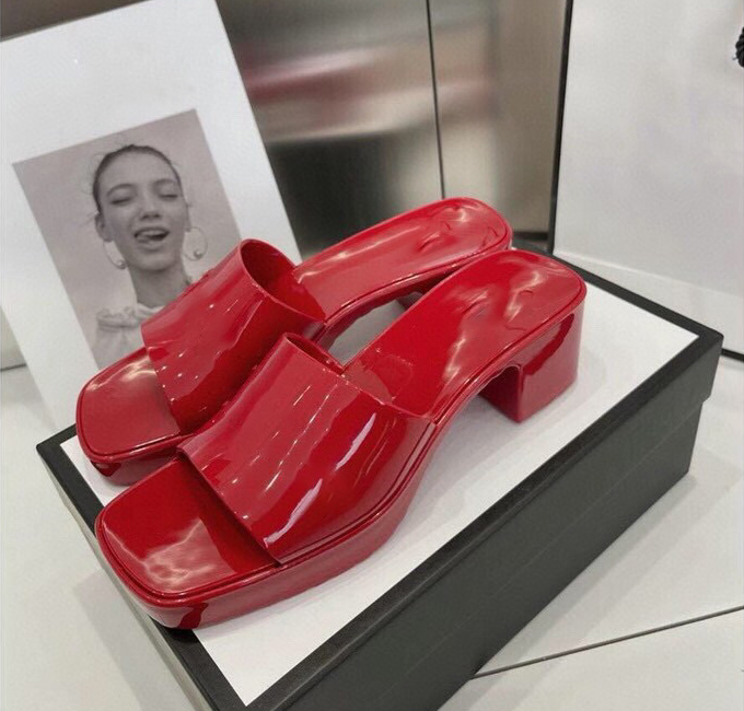 2022 paris Top quality Wholesale Brand woman slipper designers lady Sandals summer jelly slide high heel slippers luxurys Casual shoes Womens Leather Alp
2022 paris Top quality Wholesale Brand woman slipper designers lady Sandals summer jelly slide high heel slippers luxurys Casual shoes Womens Leather Alp