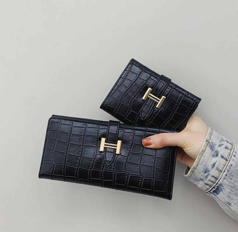 Vintage crocodile pattern long wallet women large capacity credit card photo bit wallets ladies brand designer lady clutch bags fashion female coin purse, Black
Vintage crocodile pattern long wallet women large capacity credit card photo bit wallets ladies brand designer lady clutch bags fashion female coin purse, Black