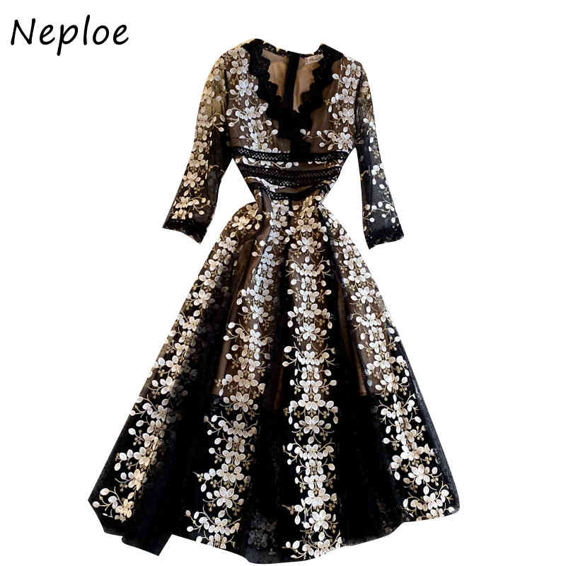 Neploe Heavy Work Flower Embroidery Party Dress Women High Waist Hip A Line Long Slim Vestidos V Neck Long Sleeve Robe Spring 210422