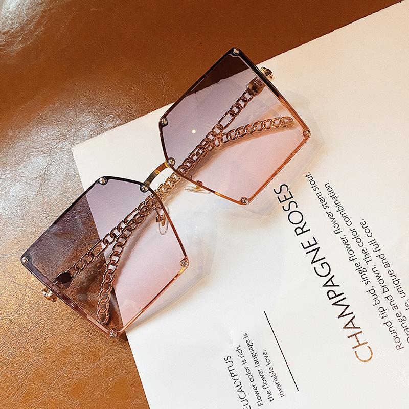 Outdoor Eyewear 2021 Vintage Alloy Chain Frame Rivet Square Sun Glasses Women Fashion Oversize Gradient Sunglasses Female Elegant Shades
Outdoor Eyewear 2021 Vintage Alloy Chain Frame Rivet Square Sun Glasses Women Fashion Oversize Gradient Sunglasses Female Elegant Shades