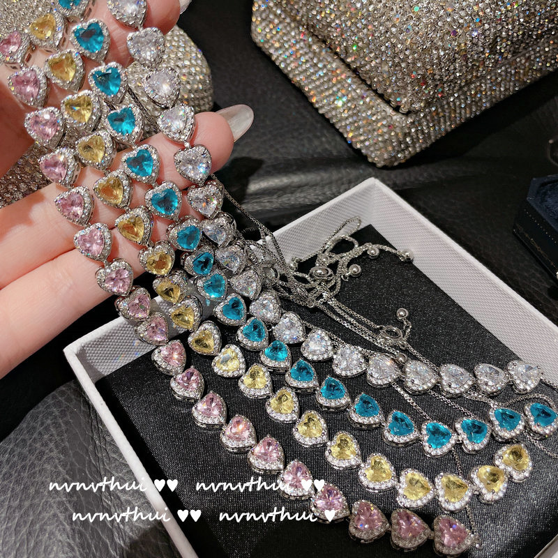 Shiny Peach Heart Necklace Full Diamond Love Necklaces Adjustable Rhinestone Pendants Necklace Women 18K Gold Plated
Shiny Peach Heart Necklace Full Diamond Love Necklaces Adjustable Rhinestone Pendants Necklace Women 18K Gold Plated