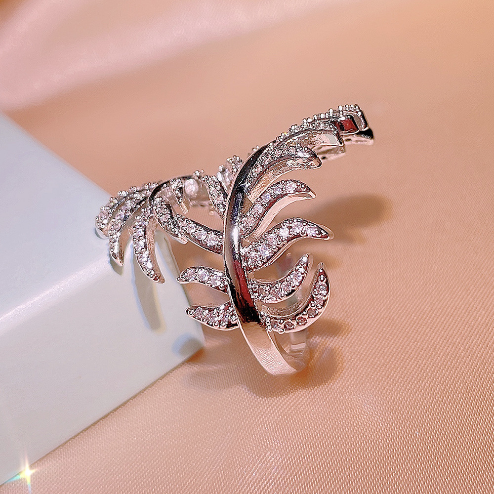 Leaf Wedding Ring: Sterg Sier, White Sapphire CZ Stones