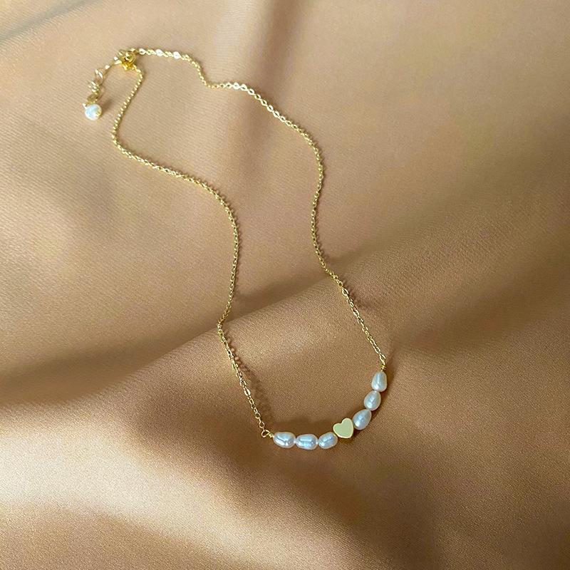 Pendant Necklaces Titanium Steel Chain Vacuum Electroplating Freshwater Pearl Necklace Love Fashion Design Gift Collarbone
Pendant Necklaces Titanium Steel Chain Vacuum Electroplating Freshwater Pearl Necklace Love Fashion Design Gift Collarbone
