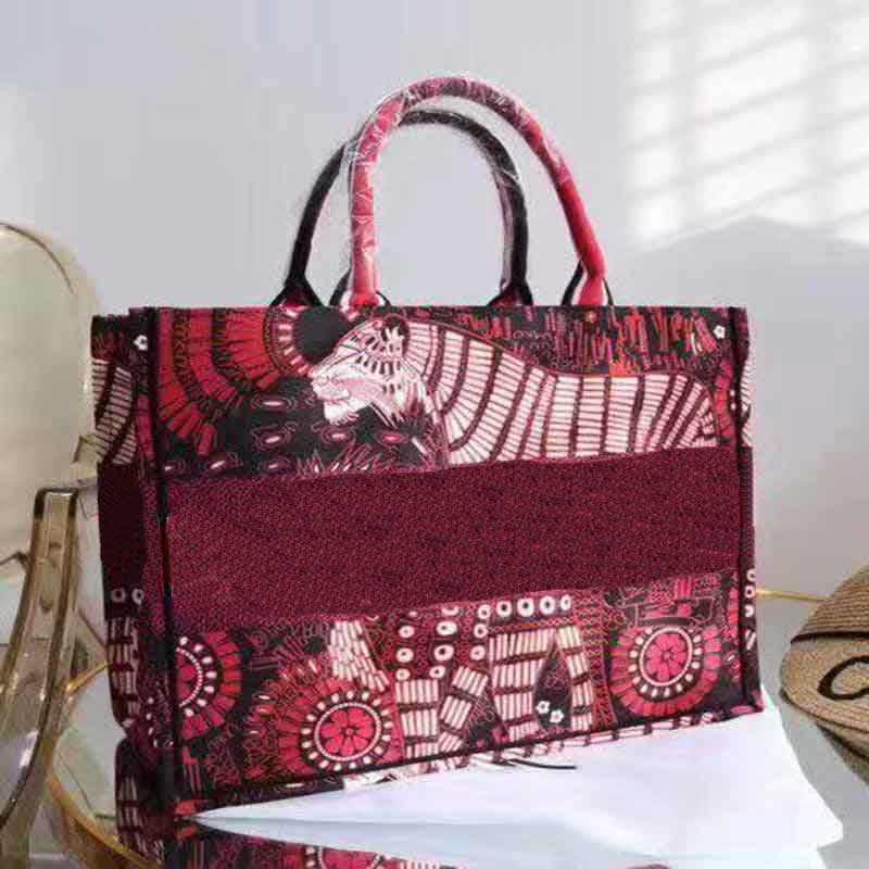 21SS Women Bags Fashion Printed Shoulder Designers Classical Shoping HandBags Gace Luxurys Niloticus Style Grace 8-Color Available, Customer
21SS Women Bags Fashion Printed Shoulder Designers Classical Shoping HandBags Gace Luxurys Niloticus Style Grace 8-Color Available, Customer