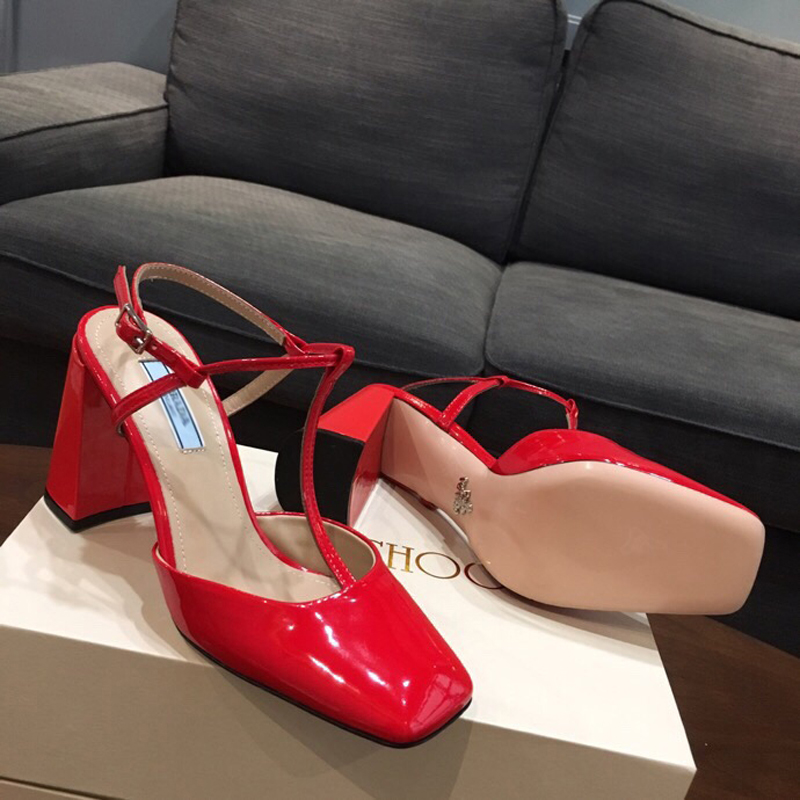 2021 Good Quality Fashion Women Luxurys Designers Shoes Designer Sandals Womens Luxury High Heels Sandal Dress Shoess With Box Size 35-41 -G337, Red
2021 Good Quality Fashion Women Luxurys Designers Shoes Designer Sandals Womens Luxury High Heels Sandal Dress Shoess With Box Size 35-41 -G337, Red