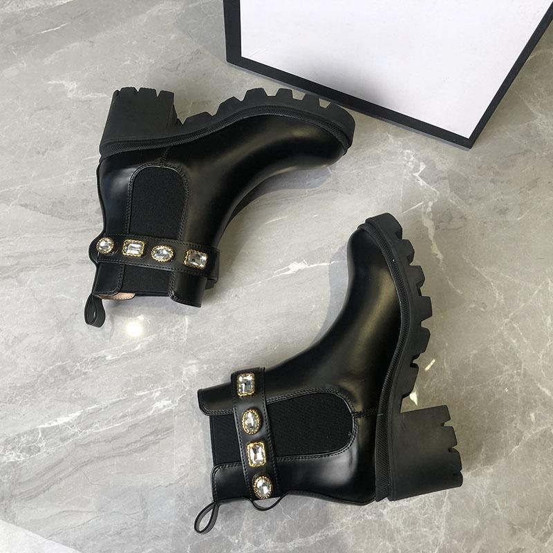 2023 Hot Sell Women Designer Ankle boots chunky heel desert boot flamingos 100% Real Leather lady winter fashion luxury classic bee womens work tooling non-slip shoes, Black diamond
2023 Hot Sell Women Designer Ankle boots chunky heel desert boot flamingos 100% Real Leather lady winter fashion luxury classic bee womens work tooling non-slip shoes, Black diamond