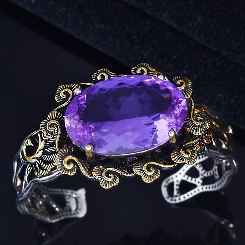 Bangle Luxury Charm Hollow Flower Edge Bracelet Inlay Purple Exceed Big Zircon Vintage Geometry Women Wedding Engagement Jewelry
Bangle Luxury Charm Hollow Flower Edge Bracelet Inlay Purple Exceed Big Zircon Vintage Geometry Women Wedding Engagement Jewelry
