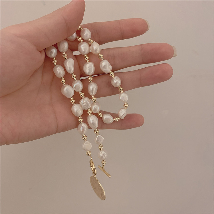 Queen Victoria Pendant Necklaces High Quality INS Style Freshwater Baroque Pearls Necklace