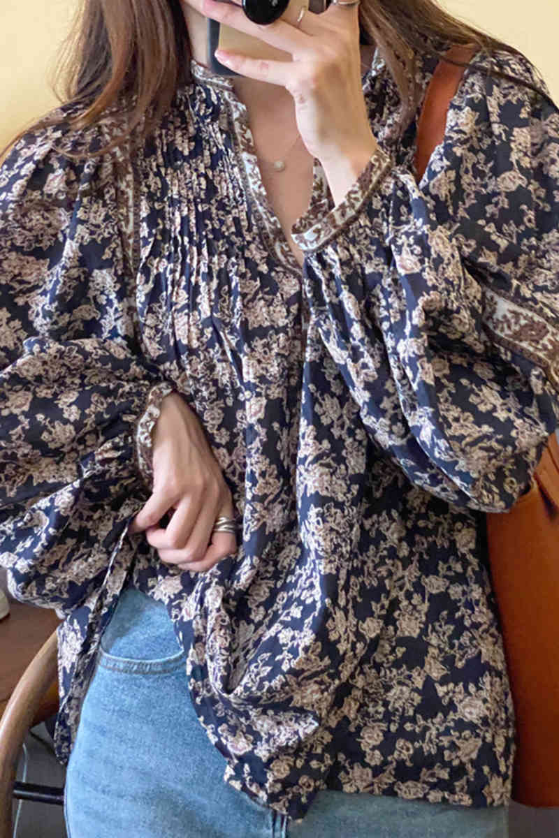 Vintage Women Blouse Lantren Sleeve V-neck Chic Lady Shirt Spring Autumn Boho Pattern Blusa Korean Fashion Tops 210519