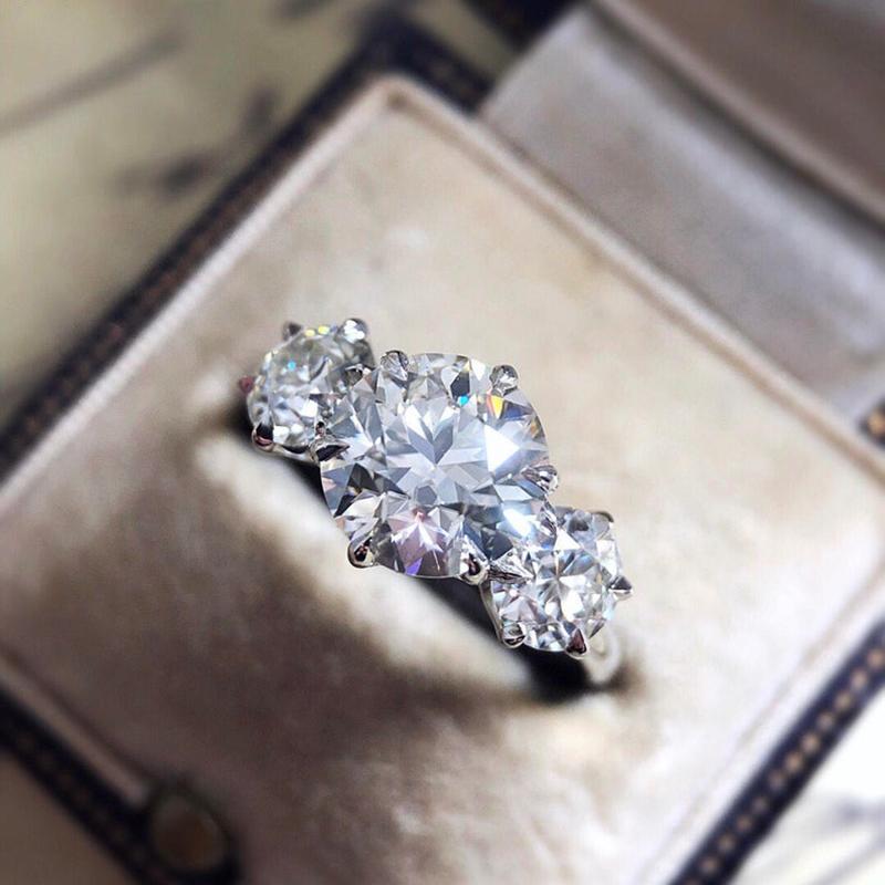 Wedding Rings Huitan Bling Three Round CZ Design Bands For Women Fashion Contracted Style High Quality Lady's Ring Jewelry, Slivery;golden
Wedding Rings Huitan Bling Three Round CZ Design Bands For Women Fashion Contracted Style High Quality Lady's Ring Jewelry, Slivery;golden