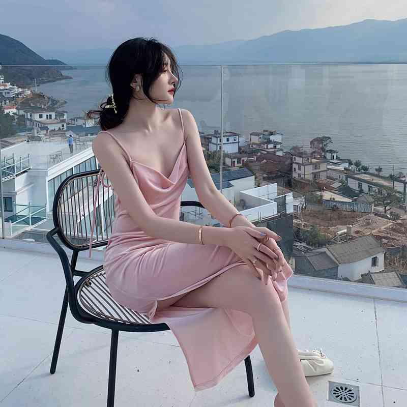 Fashion Vintage Sleeveless Ladies Mid-Length Dress Elegant Female Sexy Spaghetti Strap Slim Summer Velvet Vestidos 210520