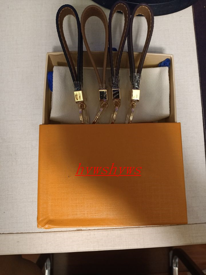 2021 Keychain Key Chain Buckle lovers Car Handmade Leather Keychains Men Women Bags Pendant Accessories 10 Color 69000 65221 with box #KYH-05, Silver
2021 Keychain Key Chain Buckle lovers Car Handmade Leather Keychains Men Women Bags Pendant Accessories 10 Color 69000 65221 with box #KYH-05, Silver