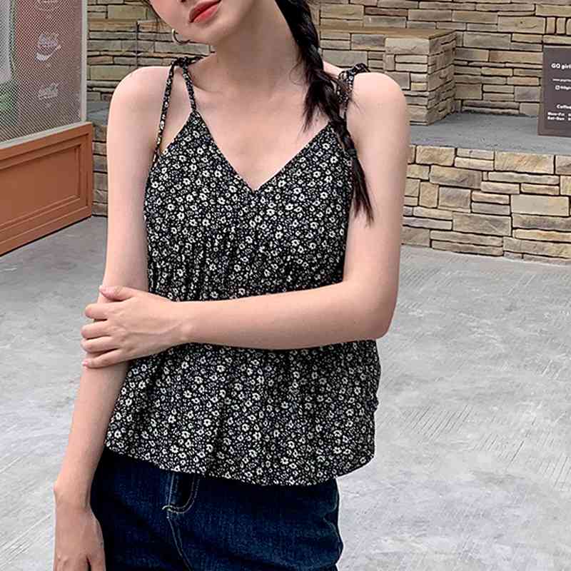 Flower Print Temperament Bandage Camisole Women Sweet Sexy Fashion Vest V-neck Silm Casual Loose Crop Top Women Summer 210525, Black
Flower Print Temperament Bandage Camisole Women Sweet Sexy Fashion Vest V-neck Silm Casual Loose Crop Top Women Summer 210525, Black